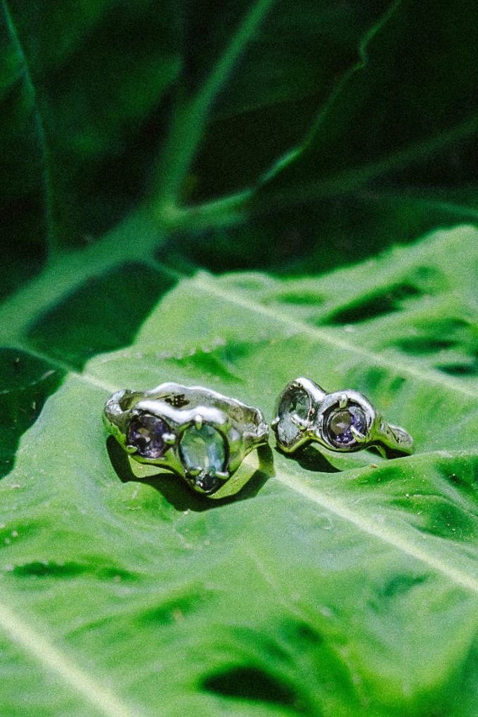 anillos de boda en plata con piedras naturales amatista y aguamarina